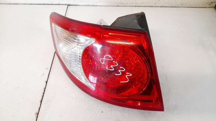 Hyundai Santa Fe (2005 - 2009)  924012b000 Задний фонарь в кузове