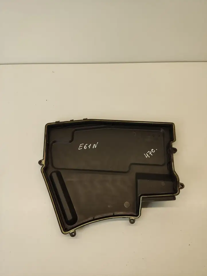 BMW 5 E60 E61 (2004 - 2010) 7520899 Крышка ящика предохранителей — фото 2