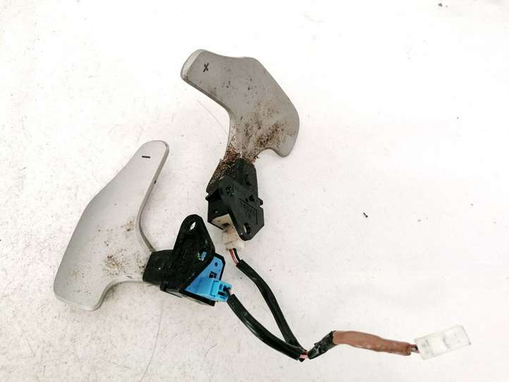 Toyota Auris 150 (2006 - 2012)  5883A73 Кнопки рулевого колеса