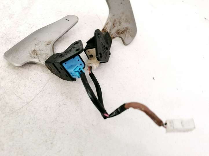 Toyota Auris 150 (2006 - 2012)  5883A73 Кнопки рулевого колеса