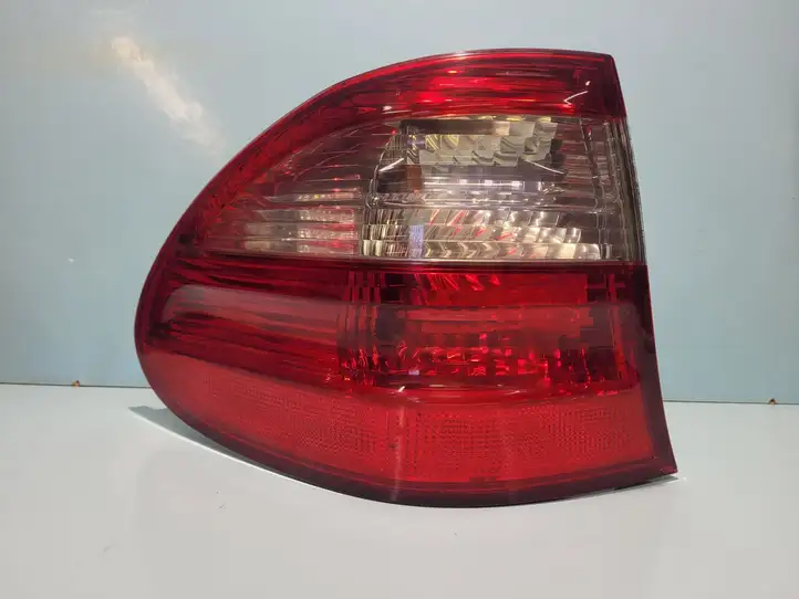 Mercedes-Benz E W211 (2002 - 2009) A2118201164 Задний фонарь в кузове — фото 1