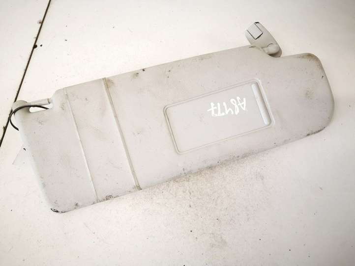 Skoda Octavia Mk2 (1Z) (2004 - 2013)  1z0857552h Щиток от солнца
