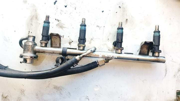Audi A4 (2000 - 2006)  058133681 Магистральная трубка топлива