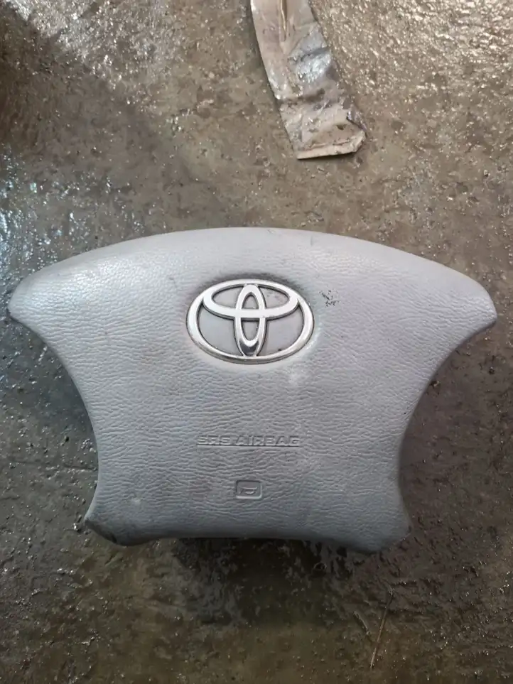 Toyota Highlander XU20 (2000 - 2007) 4513048170 Подушка безопасности руля — фото 1