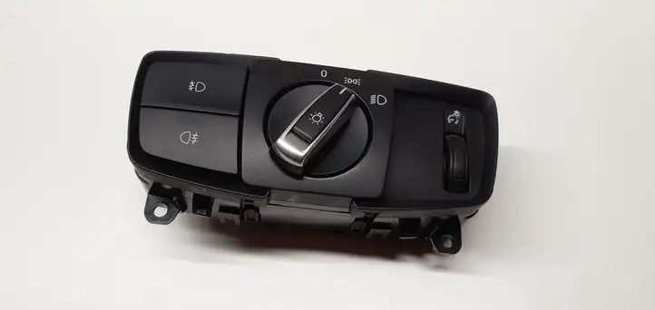 BMW 3 F30 F35 F31 (2012 - 2018) 9265302 Включатель фонарей — фото 1