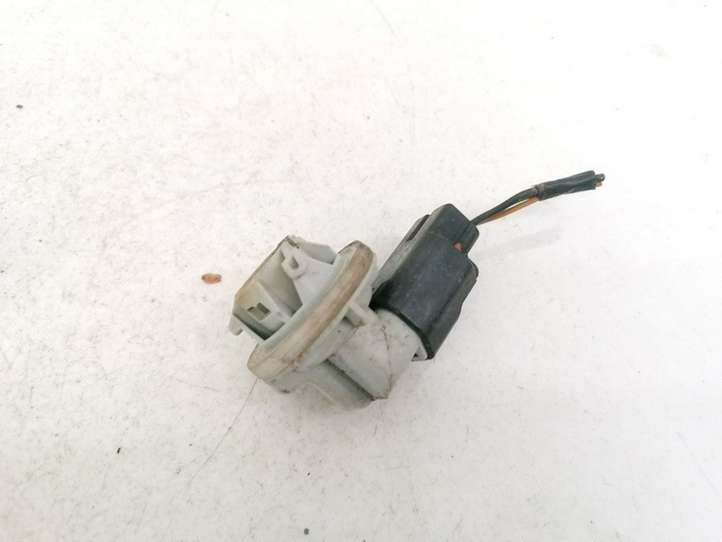 Ford Focus (2005 - 2008)  XS4113K370CD Деталь передней фары