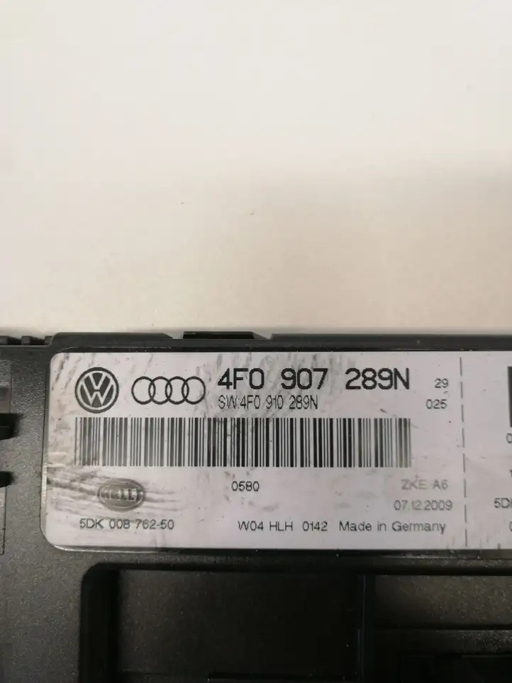 Audi A6 S6 C6 4F (2008 - 2011) 4F0907289N Блок управления светом — фото 1