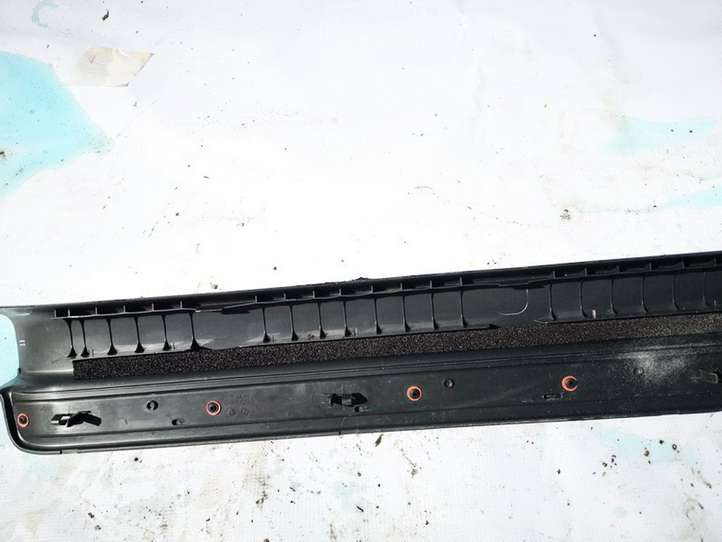 Toyota Avensis T250 (2003 - 2006)  6791305040 Отделка переднего порога (внутренняя)