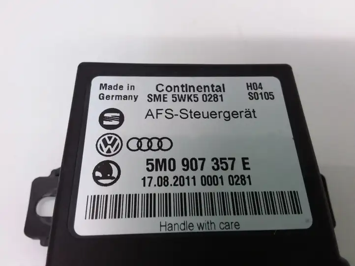Volkswagen PASSAT B7 (2011 - 2014) 5M0907357E Блок управления светом — фото 4