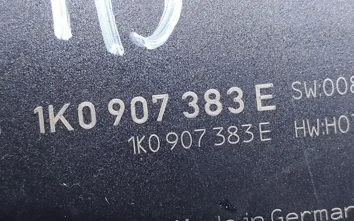 Volkswagen PASSAT B6 (2005 - 2010) 1K0907383E Блок управления фаркопом — фото 7