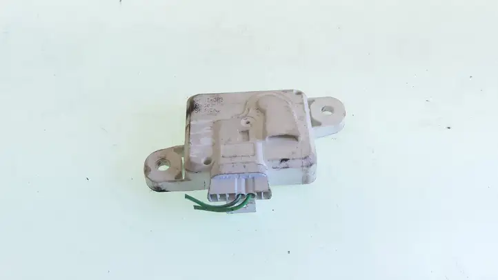 Opel Zafira (1999 - 2003)  09133264 Датчик удара надувных подушек