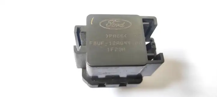 Ford Mondeo Mk III (2000 - 2007)  12A644AA Другой датчик