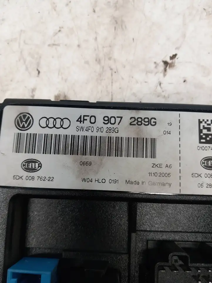Audi A6 S6 C6 4F (2008 - 2011) 4F0907289G Блок управления светом — фото 2