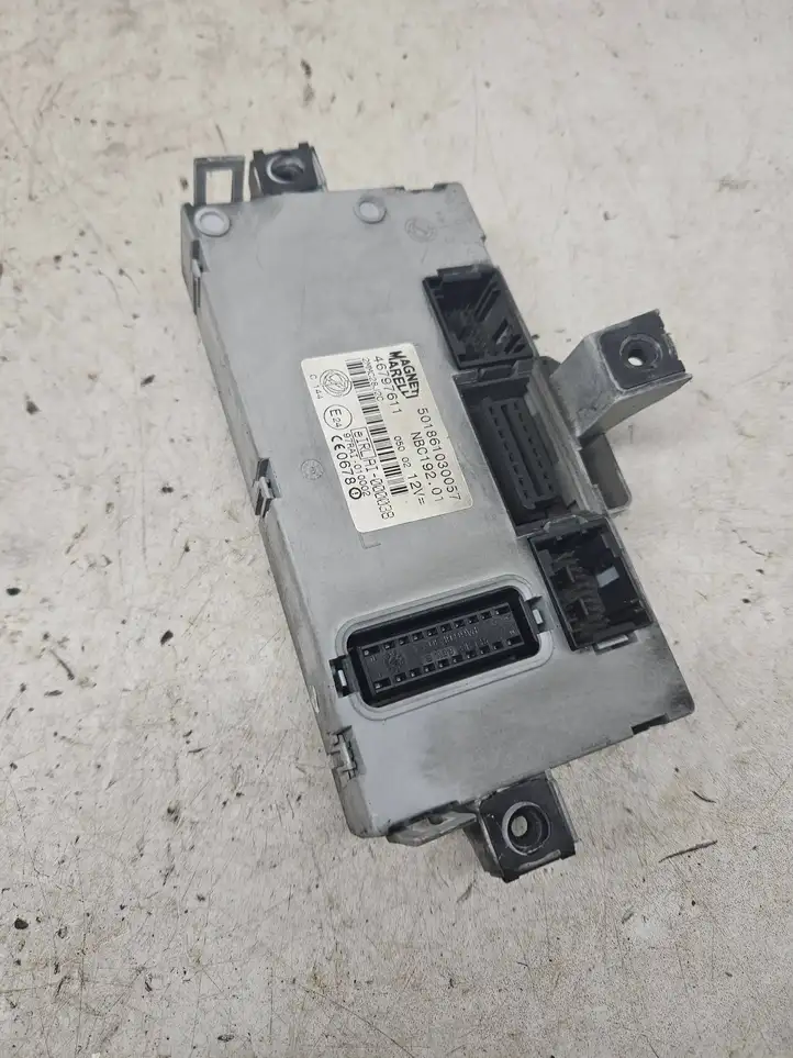 Fiat Stilo (2001 - 2010) 46797611 Модуль комфорта — фото 3