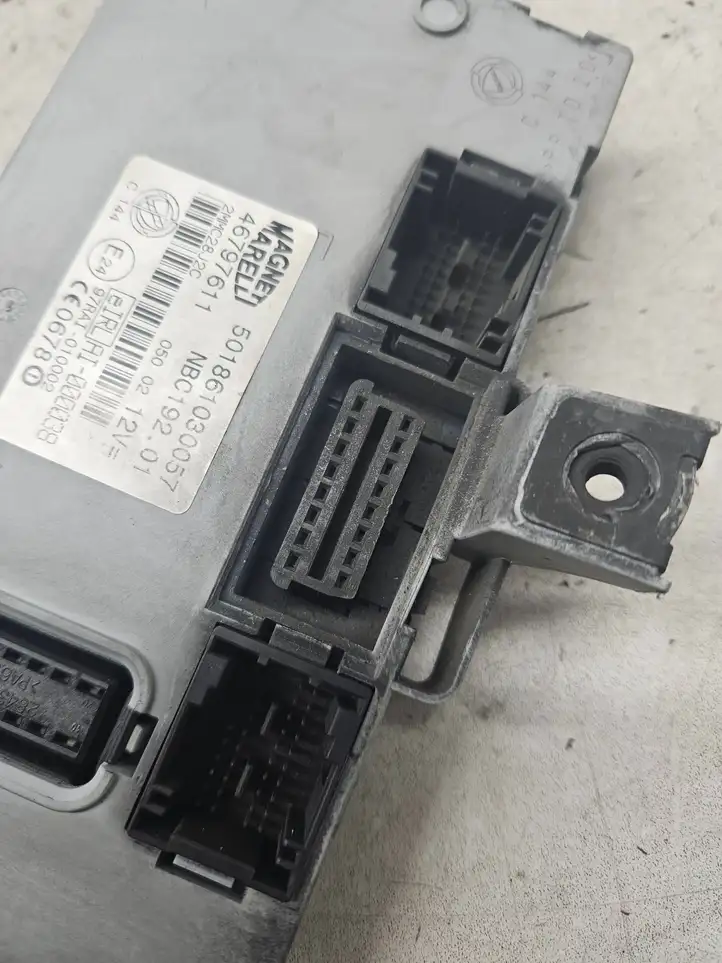 Fiat Stilo (2001 - 2010) 46797611 Модуль комфорта — фото 4