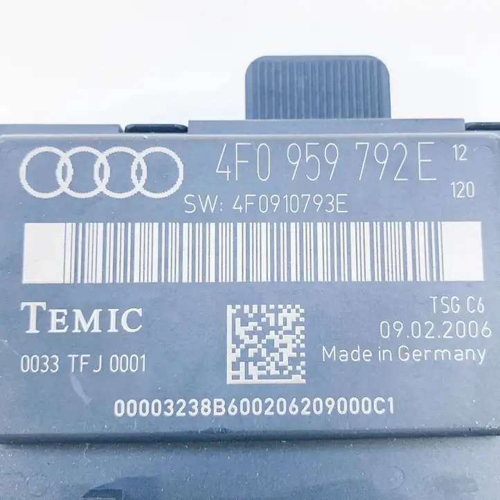 Audi A6 S6 C6 4F (2004 - 2008) 4F0910793E Блок управления дверью — фото 7
