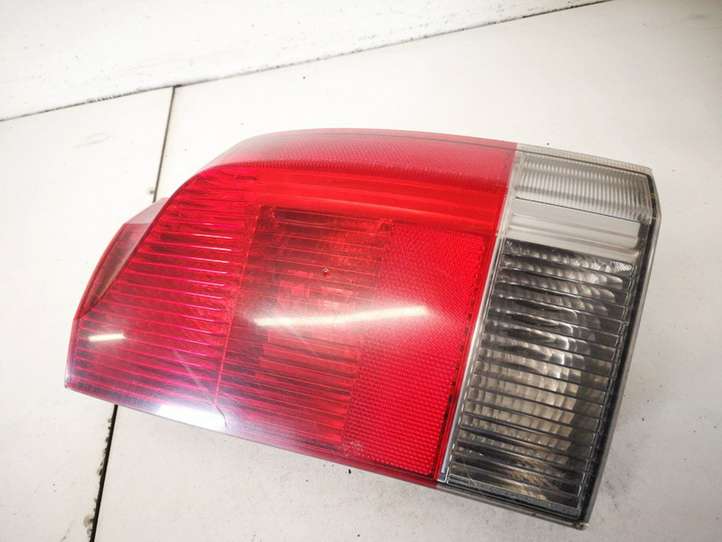 Volvo V70 (1997 - 2000)  9154498 Задний фонарь в кузове