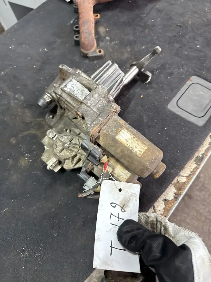 Opel Astra H (2004 - 2009) 0130008501 Ручка крышки багажника — фото 3