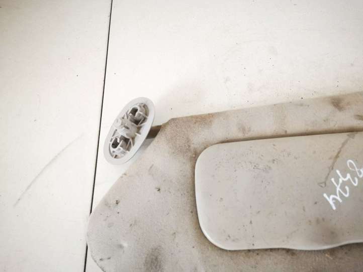 Chrysler Town and Country (2000 - 2007)  55361230aa Щиток от солнца