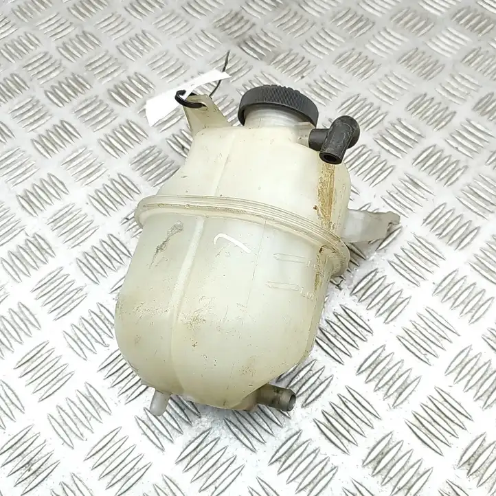 Toyota Celica T230 (1999 - 2006) 1647022020 Расширительный бачок — фото 2