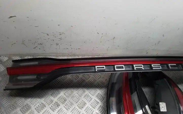Porsche Macan (95B) (2019 - ) 95B945308 Комплект задних фонарей — фото 2