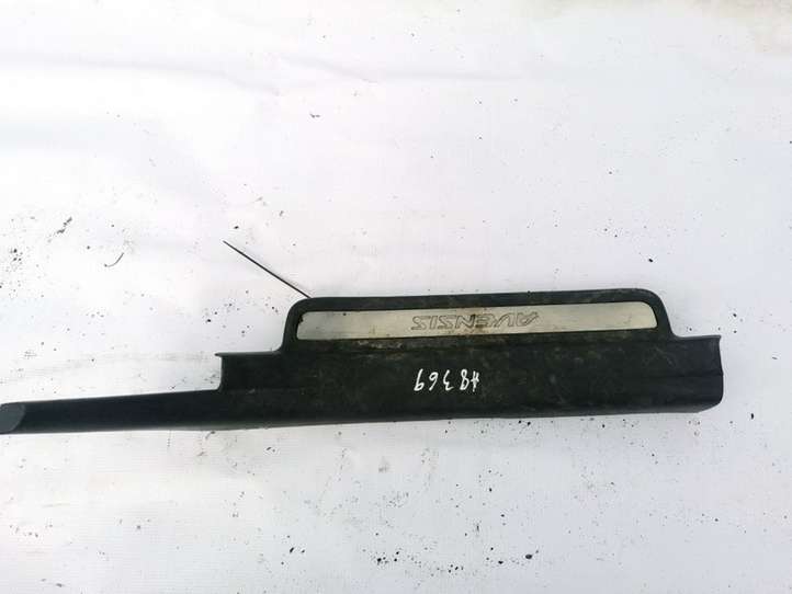 Toyota Avensis T250 (2003 - 2006)  6791805040 Отделка заднего порога (внутренняя)