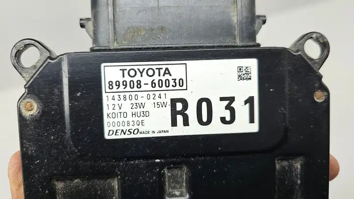 Toyota Land Cruiser (J150) (2009 - ) 8990860030 Блок розжига ксенона — фото 1