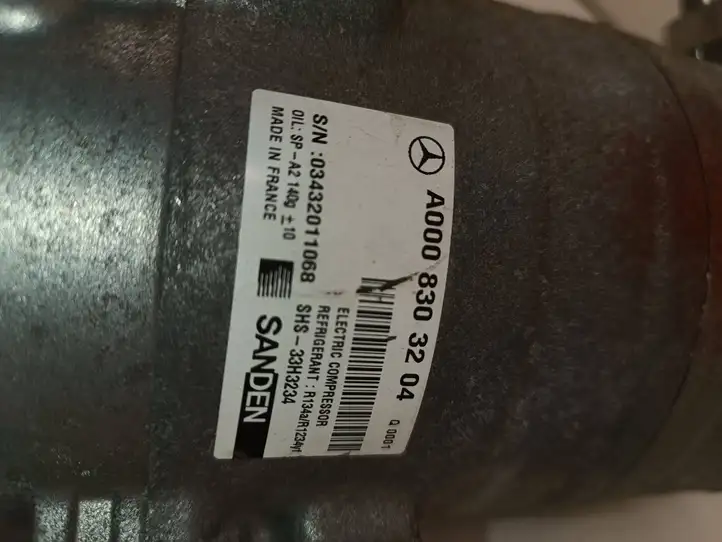 Mercedes-Benz EQC (2018 - ) A0008303204 Кронштейн компрессора кондиционера воздуха — фото 2