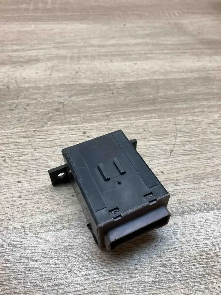 Peugeot 307 CC (2001 - 2005) 56805KO Другое реле — фото 2