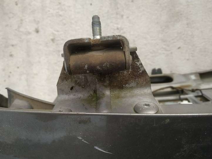 Peugeot 307 (2001 - 2005)   Петля (петли) задней крышки
