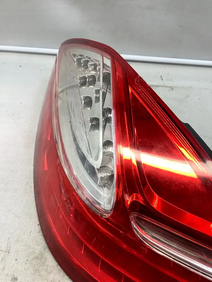 Porsche Panamera (970) (2009 - 2013) 97063141104 Задний фонарь в кузове — фото 1