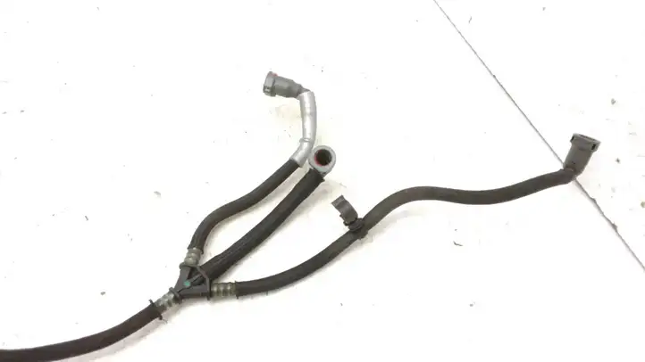 Renault Latitude (L70) (2010 - 2014) 164460140R Трубка топливной системы — фото 4