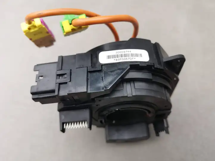 Volvo V70 (2004 - 2007) 30669744 Контактное кольцо SRS — фото 5