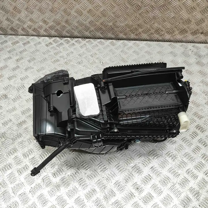 BMW (2025 - ) 4B16807 Комплект микрофильтров воздуха — фото 3