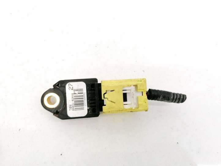 Toyota Auris 150 (2006 - 2012)  8983102060 Датчик удара надувных подушек