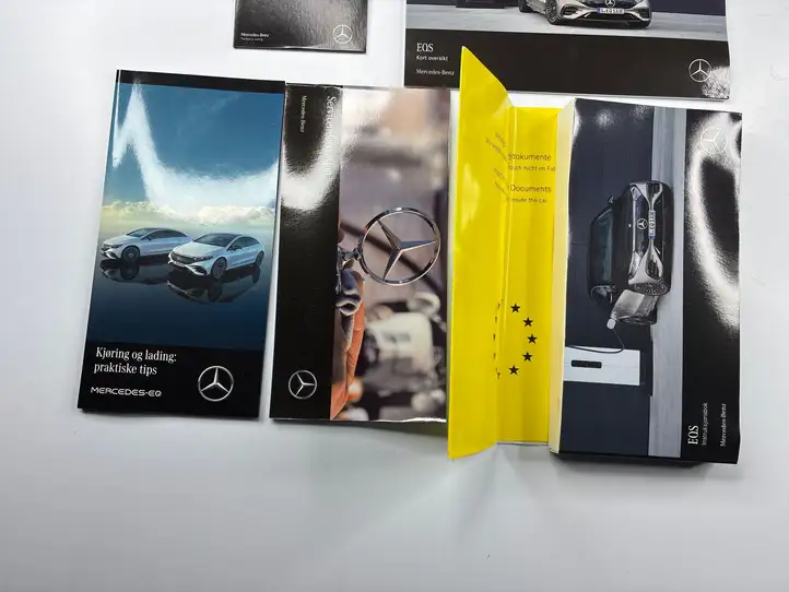 Mercedes-Benz EQS V297 (2021 - ) A0005852300 Сервисная книжка — фото 1