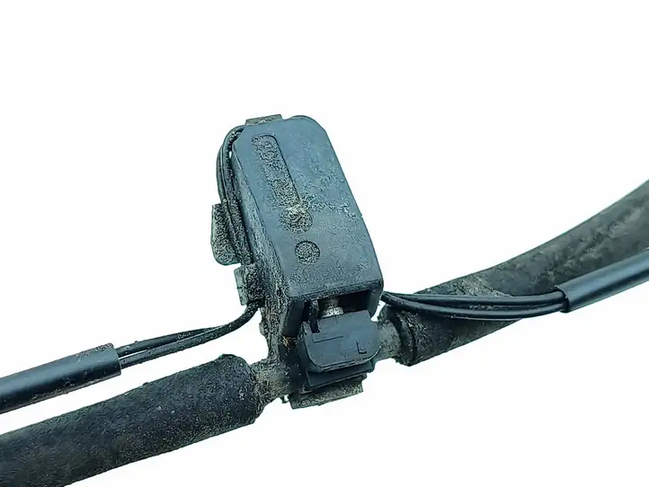 Mercedes-Benz A W169 (2004 - 2012) A1698600092 Форсунка омывателя лобового стекла — фото 2