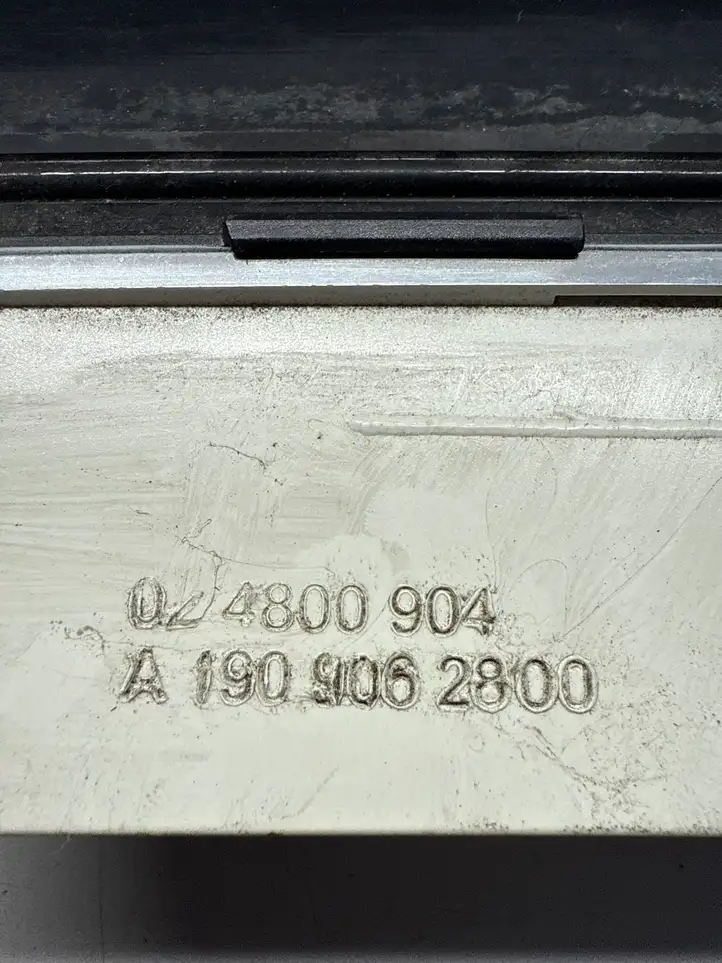 Mercedes-Benz (2021 - ) A1909062800 Задняя противотуманная фара — фото 1