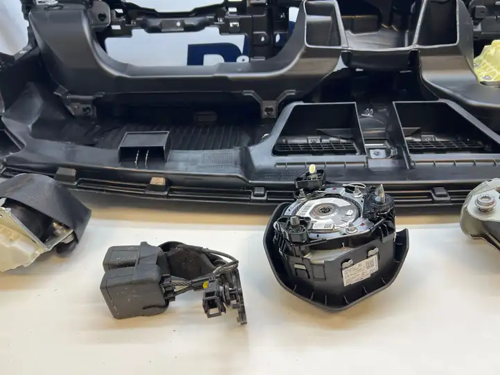 Volkswagen Golf VIII (2019 - ) 5H0880201G Комплект подушек безопасности — фото 2