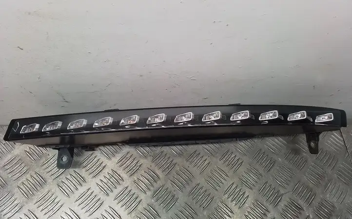 Audi Q7 4L (2005 - 2009) 4L0953041 Указатель поворота передний — фото 1