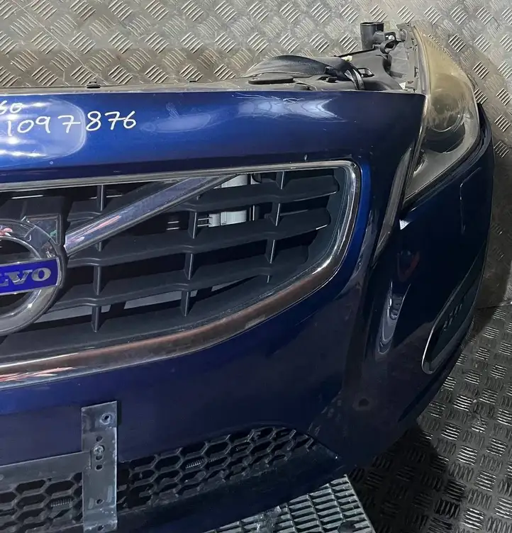 Volvo V60 (2013 - 2018) YV1FW485BD1097876 Комплект переднего бампера — фото 3