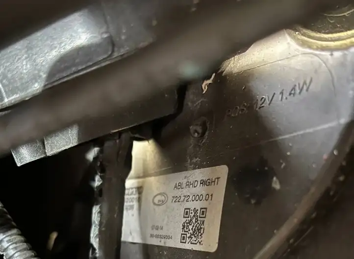 (2012 - 2016) VOLVOV40 Комплект переднего бампера — фото 3