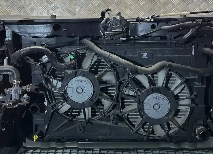 Toyota Prius+ (ZVW40) (2011 - 2018) PRIUSZVW40 Комплект переднего бампера — фото 8