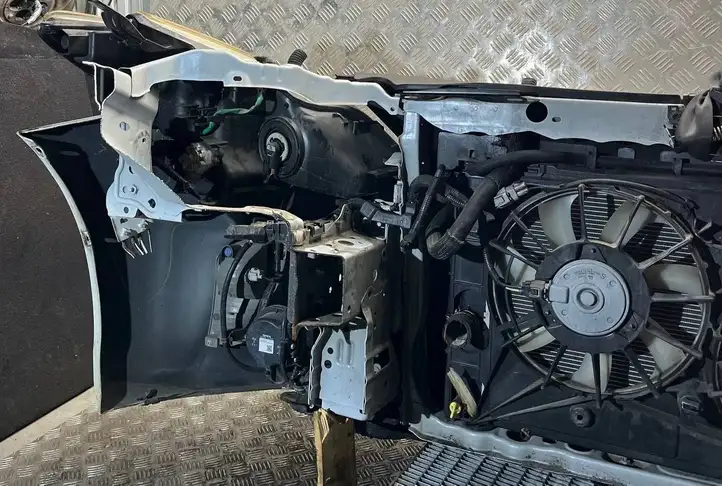Toyota Prius+ (ZVW40) (2011 - 2018) PRIUSZVW40 Комплект переднего бампера — фото 3