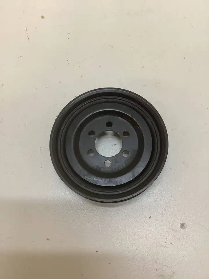 BMW 3 F30 F35 F31 (2012 - 2018) 762410203 Шкив натяжителя ремня — фото 1