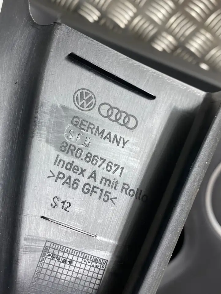 Audi Q5 SQ5 (2008 - 2012) 8R0861333 Обшивка задней двери — фото 11