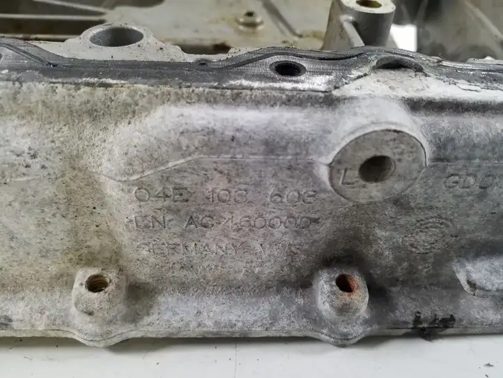 Audi A3/S3 8V (2012 - 2016) 04E103603 Крышка коленчатого вала — фото 2