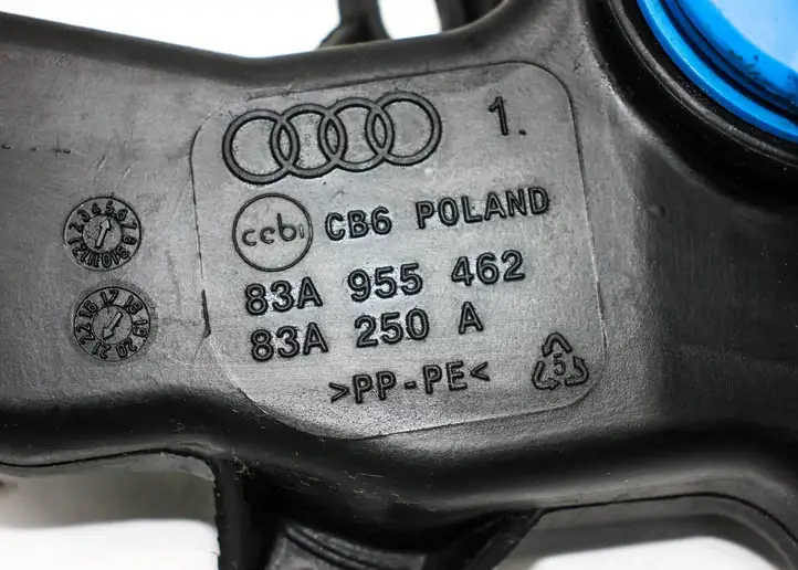 Audi Q3 F3 (2018 - ) 83A955462 Горловина бачка омывателя — фото 4