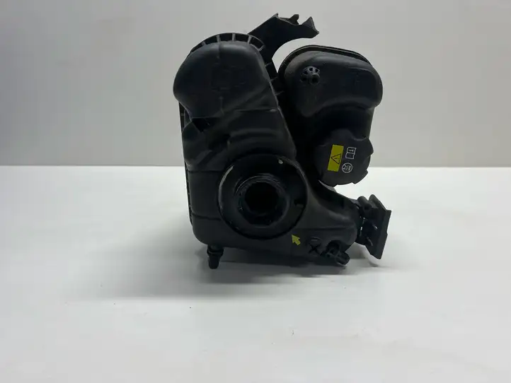 BMW 3 F30 F35 F31 (2012 - 2018) 8617045 Расширительный бачок — фото 4