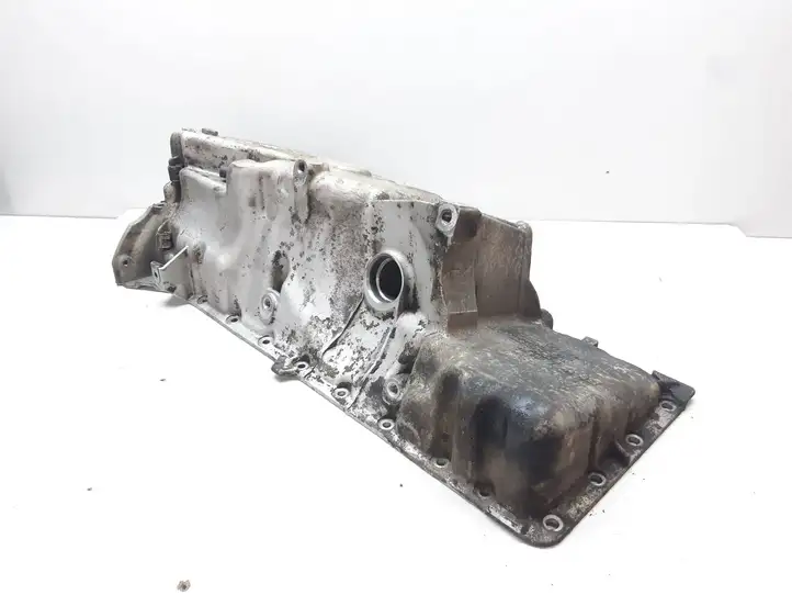 BMW 3 E90 E91 (2005 - 2012) 7793071 Картер двигателя — фото 2